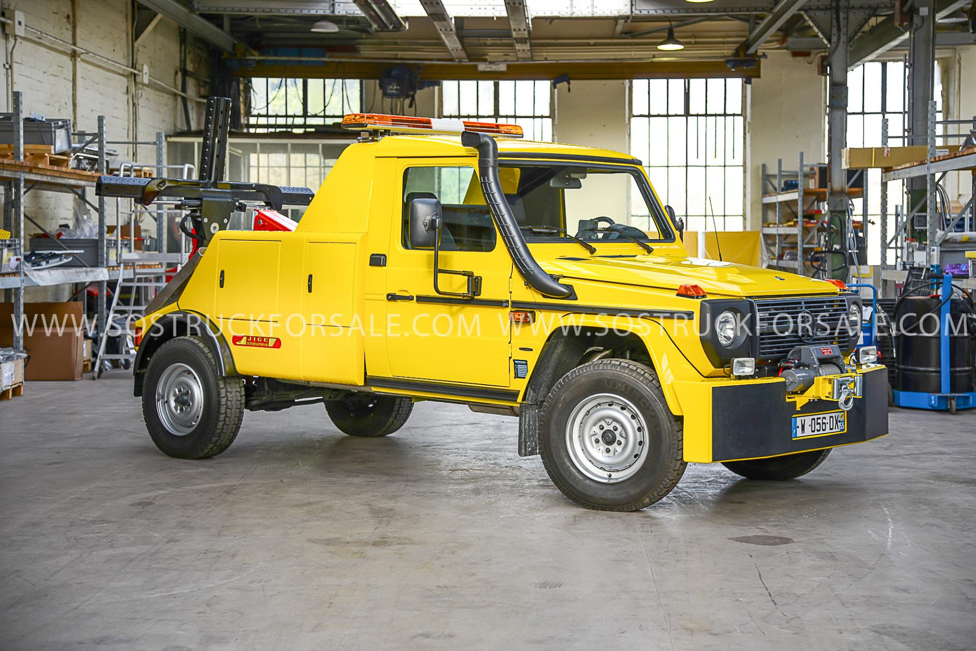 Dépanneuse Mercedes Class G300 à vendre